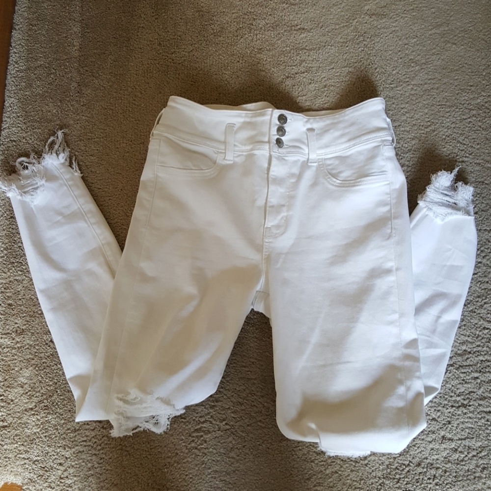 American Eagle ripped white jeans
